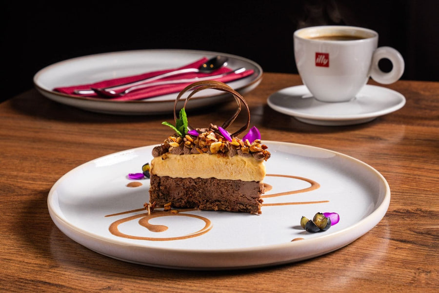 Chocolúcuma de Renne acompañada de café illy para Dulcemanía 2026.